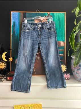 Silver Jeans Womens Cropped Jeans Light Wash Blue Denim Capri Mid Rise Stretch
